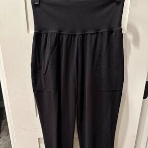 Athleta Cruise Jogger in Power Vita, Black XS
